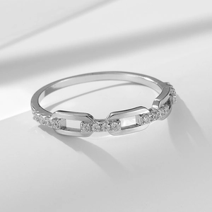Macro shot of S925 sterling silver chain ring with pavé micro-set cubic zirconia details