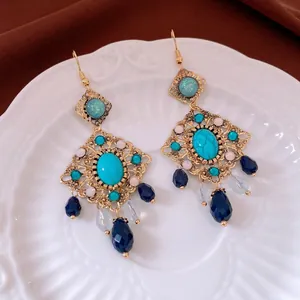 Boucles d'oreilles vintage en cristal doré à franges losanges avec touches de turquoise