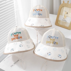 Chapeau de Soleil en Maille Respirante d'Été pour Tout-Petits Chapeau de Pêcheur Ours de Dessin Animé Avec Corde à Vent Réglable