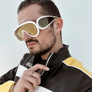 Occhiali Da Sole Shield Oversize Montatura PC Protezione UV400 Moda Punk Futuristica Avvolgenti Per Unisex