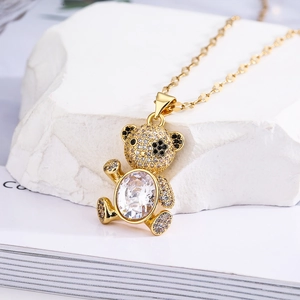 Exquisite gold-plated teddy bear pendant necklace with sparkling zircon and oval stone
