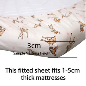 Baby fitted sheet with deer pattern for 1-5cm thick toddler mattresses in light beige