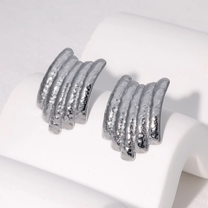 Silver retro irregular tiered earrings with hammered texture and minimalist design