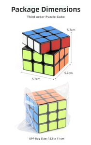 Detail of 5.7cm 3x3 puzzle cube with dimensions and transparent OPP bag packaging