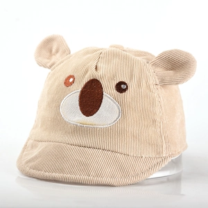 Casquette bébé en velours côtelé beige avec broderie animale et oreilles 3D