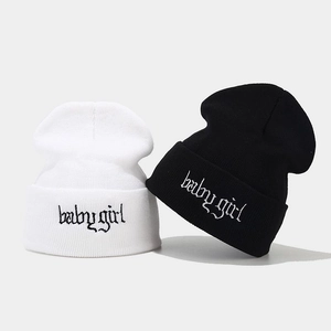 Strickmütze Acryl Baby Girl Buchstaben Bestickt Gerippt Winter Warm Streetwear Ästhetisch Y2K Stil Kappe