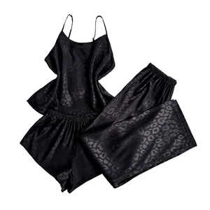 Ensemble pyjama 3 pièces en satin noir à motif léopard avec camisole et pantalon