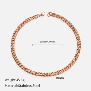 Detail of 8mm rose gold Cuban link necklace in stainless steel with 420mm length specifications