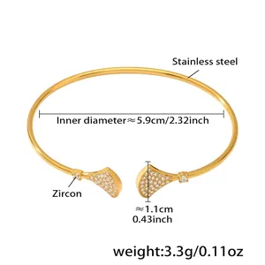 Détails du diamètre de 5,9 cm et poids de 3,3 g pour le jonc corail plaqué or 18 carats