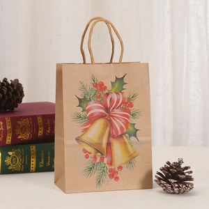 Minimalistische Weihnachts-Geschenktüte aus Kraftpapier mit Glocken und Schleife