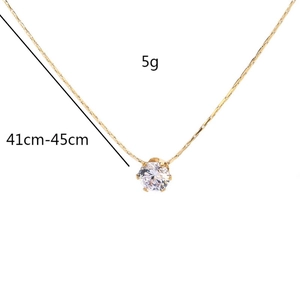 Detail showing titanium steel necklace specs with 5g weight and 41-45cm adjustable chain