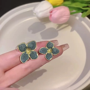 French vintage s925 silver flower earrings in grey-blue enamel with gold trim