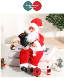 Dettaglio della figura di Babbo Natale con occhiali, lanterna e sacco regalo verde