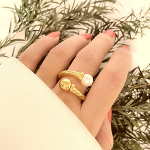 French Vintage Open Ring 18K Gold Plated Stainless Steel Twisted Cable Design Elegant Imitation Artificial Pearl Ball For Women