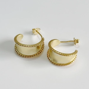French minimalist S925 sterling silver gold-plated wide C-shaped hoop earrings with beaded edges
