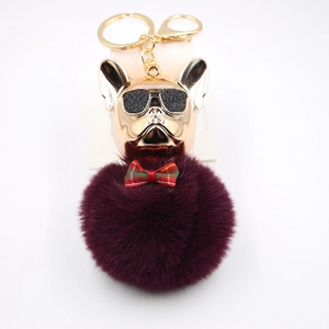 Portachiavi bulldog francese con testa dorata, occhiali da sole e pompon viola