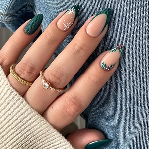 Press On Nails ABS Plastic Christmas Cedar Green Snowflake Relief Sweater Texture French Style Artificial Fingernails