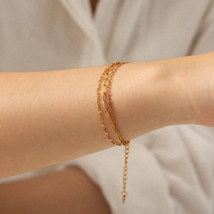 Multilayer Bracelet Women Stainless Steel 18K Gold Plated Paperclip Cross Chain Round Pendant Ins Minimalist Jewelry