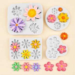 Set di stampi in silicone a forma di margherita per sapone e fondente con dettagli realistici