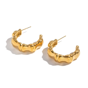 Orecchini a cerchio a C con texture bambù placcati in oro 18K in acciaio inossidabile