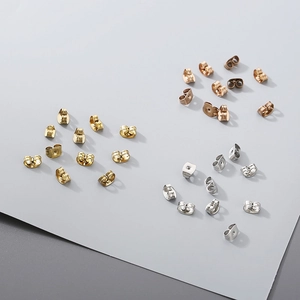 Fermoirs de boucles d'oreilles papillon en or 18 carats en finitions or et argent