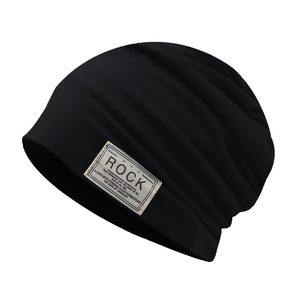 Berretto slouchy unisex nero con toppa Rock per l'inverno
