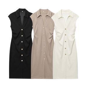Ärmelloses Midi Kleid Strick Polo Revers V Ausschnitt Goldene Knöpfe Geraffte Taille Schlanke Passform Elegant
