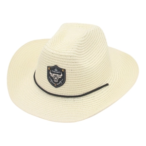 Chapeau de cow-boy en paille crème avec emblème tête de taureau et cordon noir