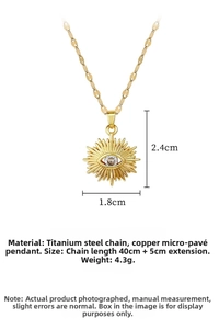 Dettaglio del ciondolo Evil Eye con design a raggiera e misure delle dimensioni
