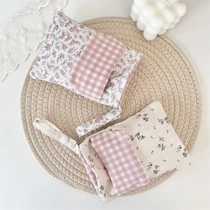 Floral nurse pocket organizer with double-layer cotton fabric and snap closure