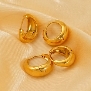 French Vintage Chunky Hoop Earrings 18K Gold Plated Stainless Steel U-Shaped Minimalist Geometric Hoop Jewelry For Women