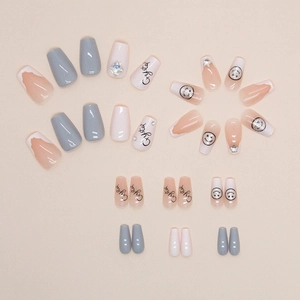 Short sweet star diamond press-on nails with smile face and crystal pattern