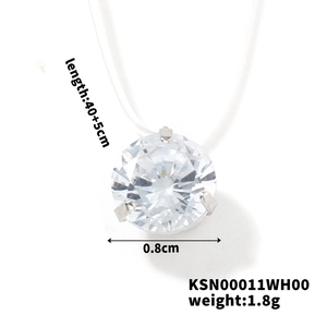 Macro detail of 0.8cm clear cubic zirconia pendant with 40+5cm chain specifications
