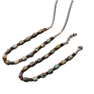 Collana da uomo con ematite, pietre occhio di tigre sfaccettate e perle color turchese