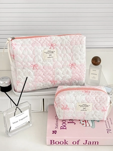 Pink quilted floral makeup bag set with cute bow patterns and large storage capacity