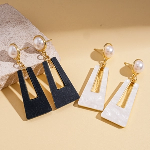 Elegant acrylic pearl hollow square drop earrings in black and marble white finish