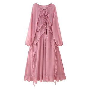 Rosa Chiffon-Langarmkleid mit Volant-Stufen-Design und Schleifendetail am Hals