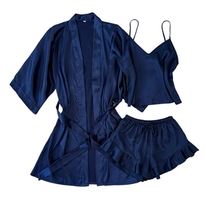 Set pigiama 3 pezzi in raso blu navy con vestaglia, canotta e pantaloncini a balze