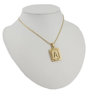 Collana a catena serpente in acciaio inossidabile 18K con ciondolo a lettera A