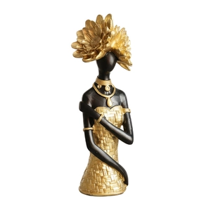 Sculpture de déesse élégante en résine dorée et noire avec couronne de fleurs