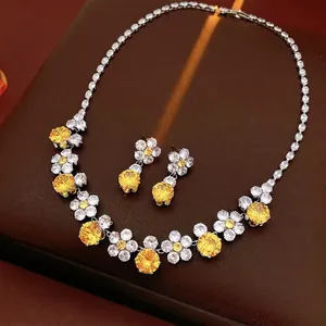 Flower Jewelry Set Copper Zircon Inlaid Necklace And Earrings For Women Luxury Palace Style Wedding Banquet Elegant Gift