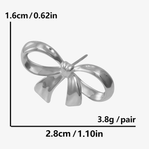 Tableau des dimensions détaillées des boucles d'oreilles nœud argent de 2,8cm sur 1,6cm