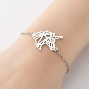 Moderne silberne geometrische Einhorn-Armkette für Damen mit minimalistischem Design