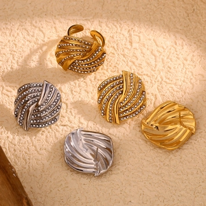 18K gold plated stainless steel sunburst ring and cz earrings set with radial texture