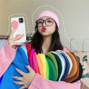 Unisex gebreide muts verkrijgbaar in diverse levendige kleuren voor de winter