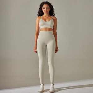 Detail view of seamless light grey yoga set with wide ribbed waistband and texture