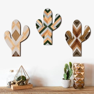 Set di 3 decorazioni da parete in legno a forma di cactus con motivi geometrici boho
