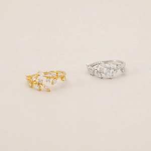 Verstellbarer Blätterring mit Zirkonia in Gold und Silber, elegantes Naturdesign