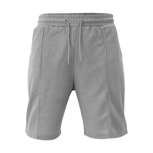 Detail van grijze wafelgebreide herenshort met textuur en trekkoord in de taille
