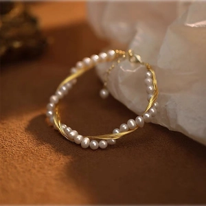 Handmade 14k gold filled braided bracelet with natural freshwater pearls for women